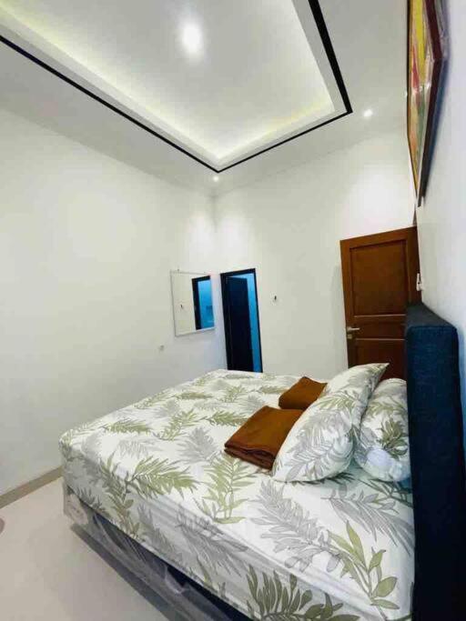 Family Homestay Near Malioboro Yogyakarta Exterior foto